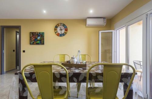Port Saplaya Apartamento | Sea view Port Saplaya Apartments,2