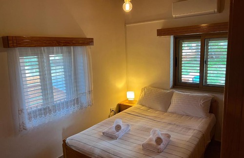 Latchi Casa | Sea-View Stone House Neo Chorio