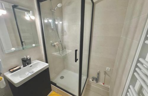 Villers-sur-Mer Apartamento | Sea view Studio, fully-equipped, TV & WiFi