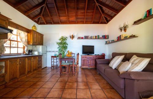 Tijarafe Villa | Sea view villa in Tijarafe, private pool.