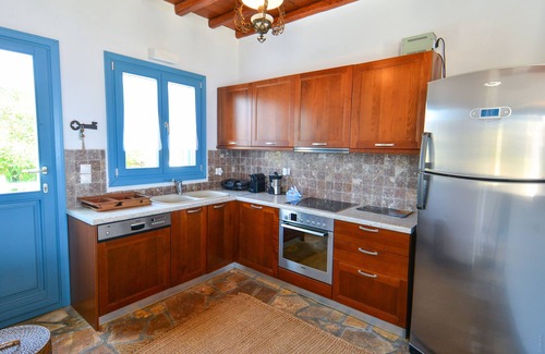 Kalafatis Villa | Sea View Villa Near Kalo Livadi