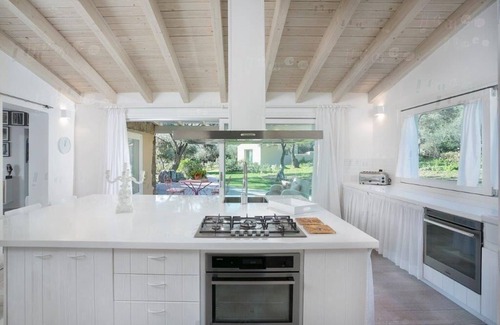 Cugnana Verde Villa | Villa con vistas al mar con piscina privada, 3 dormitorios, 3 baños.