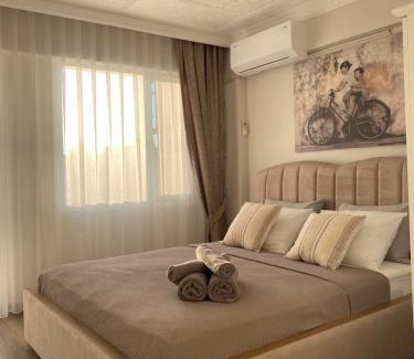 Old Town Apartamento | Sea View, Your Home in the Center of Alsancak