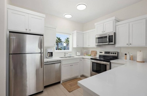 Port Isabel Casa | SEA-VISTA | 2BD Waterfront Kid & Pet Friendly Home