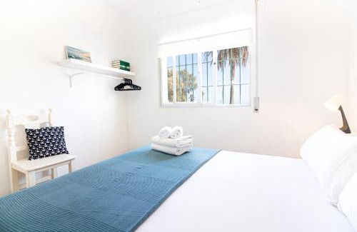 Las Acacias Casa | Sea & Wave Al Rolo Beach Apartment