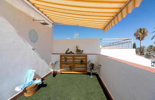 Las Acacias Casa | Sea & Wave Al Rolo Beach Apartment