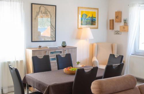 Punat Apartamento | Sea & Wine Apartment with Terrace & Scenic Sea View, Punat