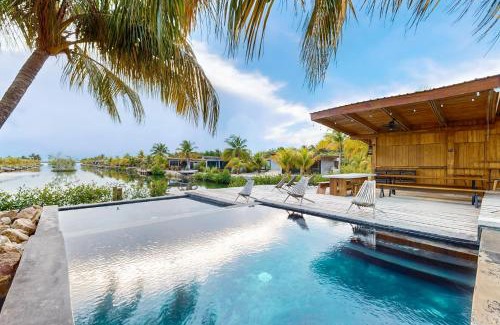 Placencia Villa | Seabird - Villa 17