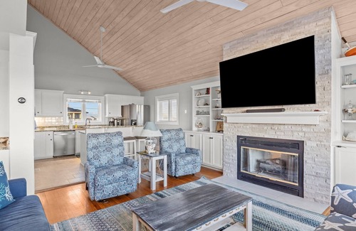 Atlantic Beach Casa | Seabiscuit: 5 BR / 3. 5 BA casa en Atlantic Beach, para 10 personas