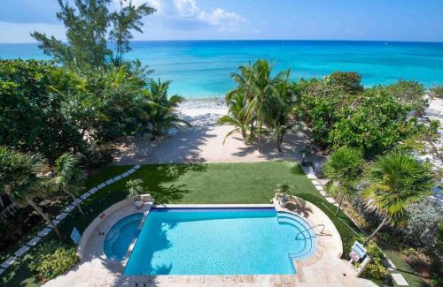 Seven Mile Beach Apartamento | Seabreeze #8 by Grand Cayman Villas & Condos
