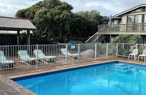 Waikanae Casa | Seabreeze @ Longshore: piscina + spa + tenis + playa