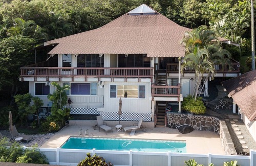 Hawaii Kai Casa | Seabreeze Vacation Home - Quiet/Pool/Free Wi-Fi/Parking