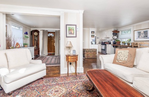 Swampscott Casa | SeaCity View: Wake Up to the Waves - Beautiful Beach View Stay Swampscott!