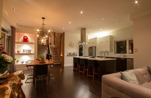 Halifax Casa | Seacliff- Luxury Halifax Waterfront Paradise -Pool, Hot Tub, Wharf & Boathouse