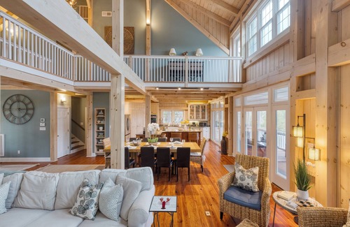 Edisto Island Casa | Seaclusion by AvantStay | Walk to the Beach