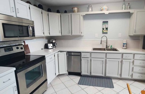 Ocracoke Casa | SeaClusion I and SeaClusion II: Centrally located, perfect for biking or walking
