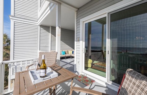 Folly Beach Casa | Seacoast Villa 2 Ocean View 2 Blocks from Center Street