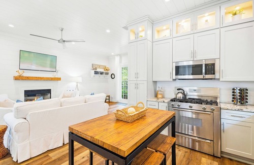 White's Gulfview Casa | Charming Seacrest Pearl Coastal Retreat – Peaceful Getaway | Golf Cart, Private Pool, Close to Beach