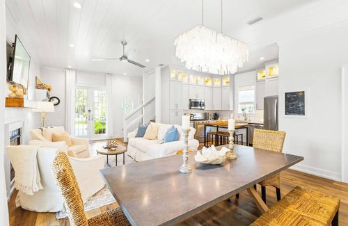 White's Gulfview Casa | Charming Seacrest Pearl Coastal Retreat – Peaceful Getaway | Golf Cart, Private Pool, Close to Beach