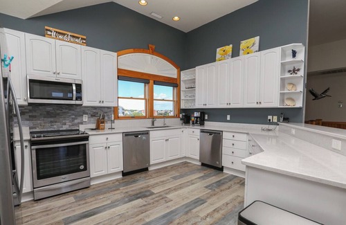 Duck Casa | Seaducktion - Spacious, oceanfront home with panoramic views and Private Pool!