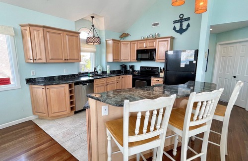 Ocracoke Casa | Seaduction: piscina privada, ba���era de hidromasaje de gran tamaño, increíbles vistas al pantano.
