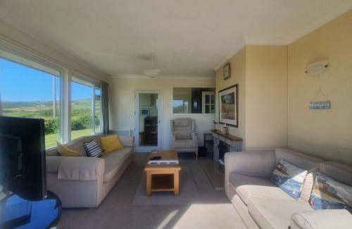 Cylch-Y-Garn Casa | Seafield