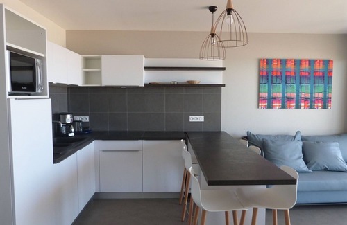 La Tranche-sur-Mer Apartamento | Apartamento frente al mar, 2 habitaciones, piscina, aparcamiento, mascotas permitidas