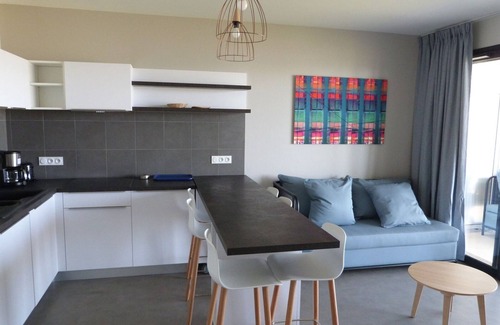 La Tranche-sur-Mer Apartamento | Apartamento frente al mar, 2 habitaciones, piscina, aparcamiento, mascotas permitidas