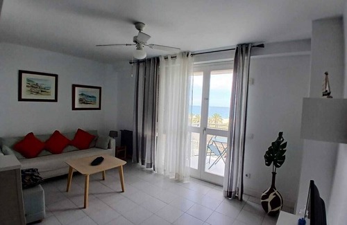 Mataro Apartamento | Apartamento en 1ª línea de mar: ¡vive la experiencia!