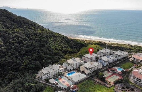 Ingleses Centro Apartamento | SEAFRONT CONDOMINIUM, SWIMMING POOL, SPORTS COURT, BARBECUE AREA.