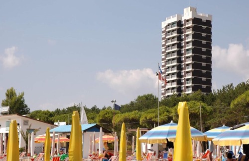 Lignano Pineta Apartamento | Piso frente al mar con impresionantes vistas en Lignano Pineta