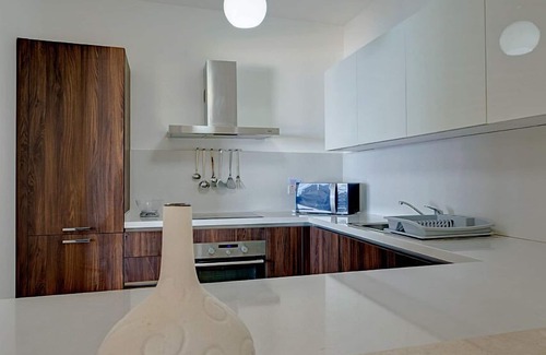 Sliema Apartamento | Seafront LUX Apartment wt Pool, Upmarket Area