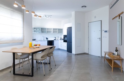 Rishon LeTsiyon Apartamento | SeaFront Luxurious 3 BR Apartment