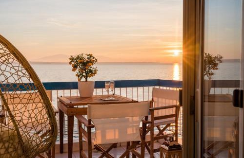 Kalamaria Apartamento | Seafront Luxury President Suite Aegean Sunset