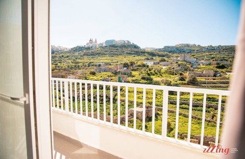 Għadira Apartamento | Seafront Penthouse With Unobstructed Sea Views