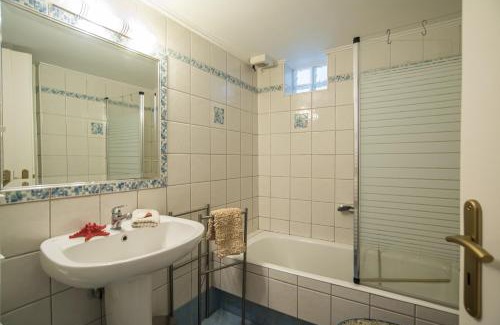 Itea Apartamento | Seafront Studio with Loft Bed