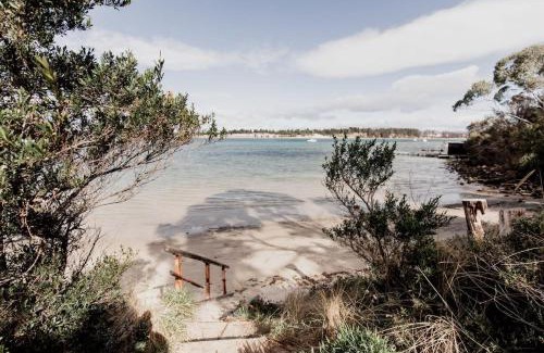 Lewisham Casa | Seagrass Coastal Retreat with direct beach access