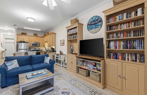Village of Sugar Beach Condominio | Seagrove Highlands - 750 Steps to the Beach - 5 minute walk - | 3BR | 4 Beds
