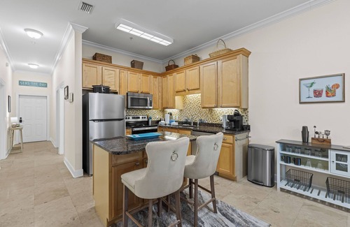 Village of Sugar Beach Condominio | Seagrove Highlands - 750 Steps to the Beach - 5 minute walk - | 3BR | 4 Beds