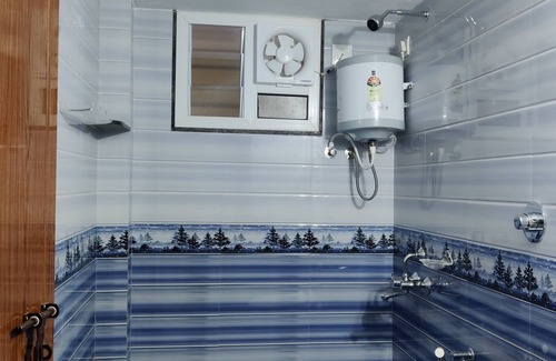 Surathkal Apartamento | Seagull - 100mtr from NH66 - 1.2km to d sea - 100mtr to a peaceful natural lake