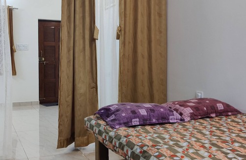 Surathkal Apartamento | Seagull - 100mtr from NH66 - 1.2km to d sea - 100mtr to a peaceful natural lake