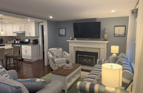 West Yarmouth Casa | New Listing - Seagull Haven - Cape Cod