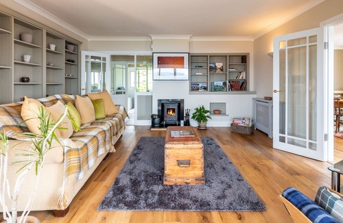 Lauragh Casa | SEAHAVEN, family friendly, with a garden in Kenmare, County Kerry