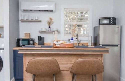 Biloxi Casa | Seahorse Studio - A Downtown Retreat