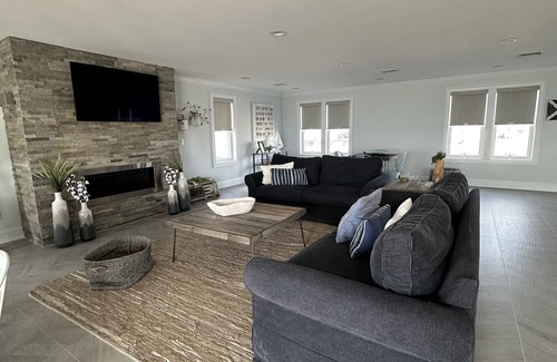 Brant Rock Casa | Seal Lovers delight 4-bedroom house with AC and WiFi in Marshfield