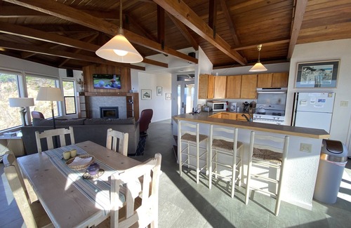 Albion Casa | Seal Point - Borde del mundo