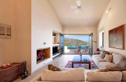 Katakali Villa | Sealicious Crystal Retreat - The Ultimate Getaway