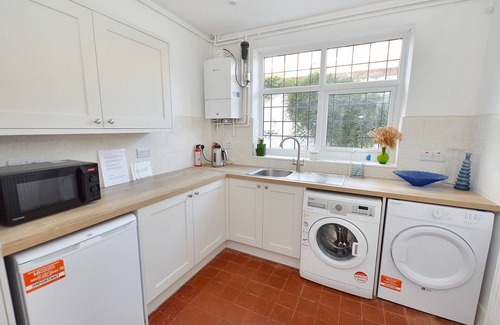 Sheringham Cabaña | Sealink, St Nicholas Place - a grand house, close to the beach with parking