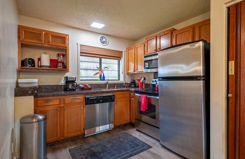 Princeville Apartamento | Sealodge B4 - affordable condo, hike to beach, ocean view lanai
