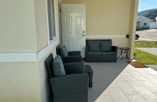 Lucea Casa | Seamist villa @Oceanpointe Lucea comfy 2BR w/pool gym & parking